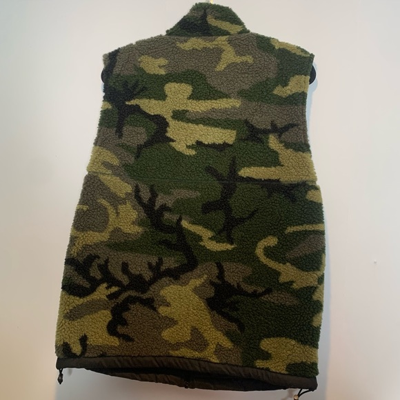 Alpha Industries Sherpa Utility Vest Woodland Camo Unisex - Picture 4 of 4